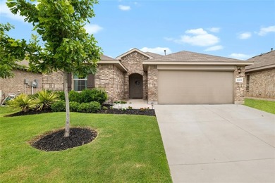 (private lake, pond, creek) Home Active Under Contract in Justin Texas