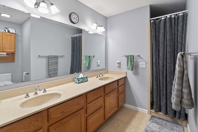 Get ready to fall in love with this inviting 3-bedroom, 2.5-bath - photo 41
