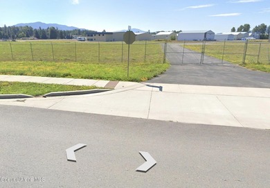 Rare opportunity to own 1.41 acres with gated access off of - photo 9