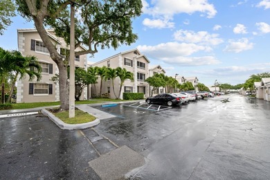 Charming second-floor 2BR/2BA condo in Oakland Forest with - photo 25