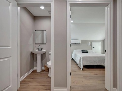 Lakefront Luxury Meets Laid-Back Living! Welcome to your dream - photo 26