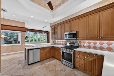 Elegant Golf Course Retreat in Rosedale Golf & Country Club -