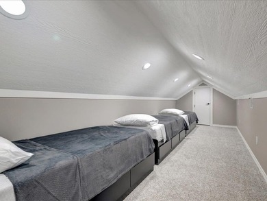 Lakefront Luxury Meets Laid-Back Living! Welcome to your dream - photo 29