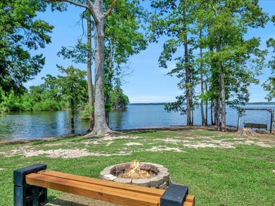 Lakefront Luxury Meets Laid-Back Living! Welcome to your dream - photo 30