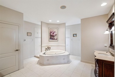 ***Stunning Luxury Equestrian Estate on 10.6 Private Acres - - photo 32