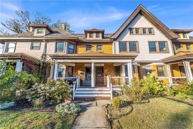 Lake Erie - Cuyahoga County Townhome/Townhouse For Sale in Lakewood Ohio