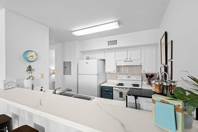 LEAVE your worries behind at Leeward Isles, #4205! This - photo 9