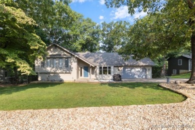 Lake Home For Sale in Linn Creek, Missouri