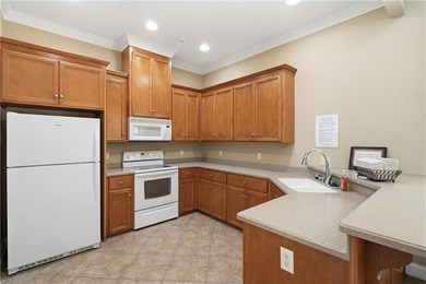 This beautiful 3 bedroom, 2 bathroom home with a double garage - photo 34