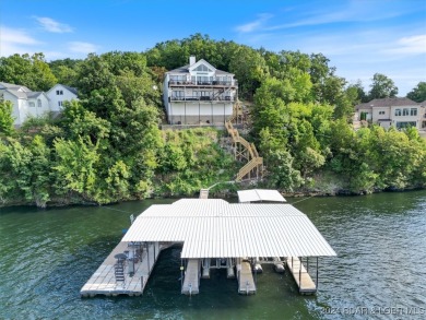 Lake of the Ozarks Home For Sale in Four Seasons Missouri