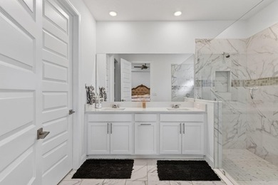 Hurry don't miss out on this upgraded Meritage Onyx model in - photo 45