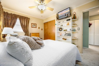 Talk about cozy charm! Roof 2026, all new carpet 2026. Picture a - photo 8