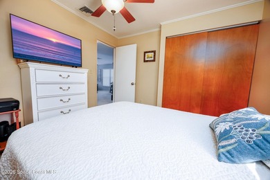 Talk about cozy charm! Roof 2026, all new carpet 2026. Picture a - photo 10