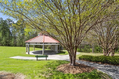 Gorgeous Hilltop Condo end unit overlooking the trees! Refined