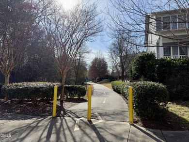 Gorgeous Hilltop Condo end unit overlooking the trees! Refined