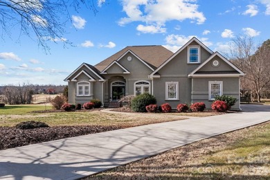 Welcome to 543 Muirfield Way, a stunning residence nestled - photo 3
