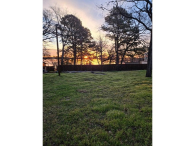 Lake Lot For Sale in Shady Shores, Texas