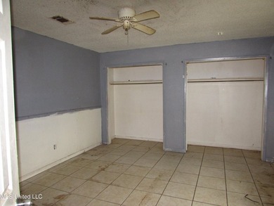 Great location for this 4/2 brick home. Has a newer roof but the - photo 16