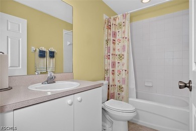 Welcome to this beautifully furnished 3-bedroom, 2-bath - photo 18