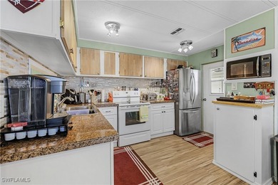 Pine Island Cove 55+ community.munity POOL, HOT TUB, CLUBHOUSE - photo 23