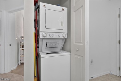 Welcome to this beautifully furnished 3-bedroom, 2-bath - photo 33