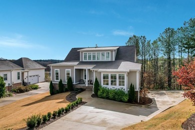BEAUTIFUL home with STUNNING views of the Highlands Lake! No - photo 4
