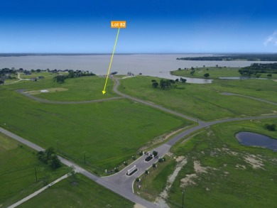 Beautiful 1.03 ac lot in Richland Cove, on Richland Chambers Lake - photo 2