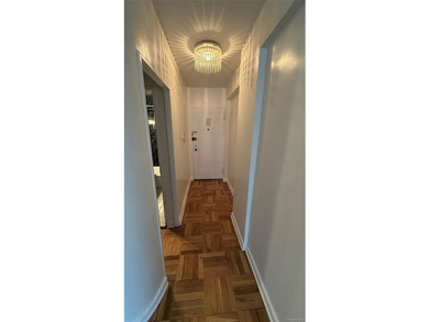 This bright and airy studio apartment is located in a quiet - photo 4