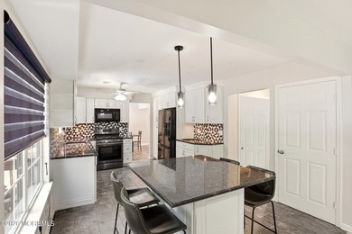 Welcome to this spacious and beautifully maintained 4-bedroom, 2 - photo 14