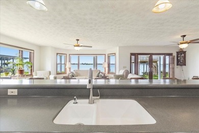 Welcome to the ultimate waterfront compound! This extraordinary - photo 15
