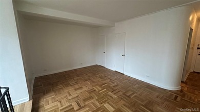 This bright and airy studio apartment is located in a quiet - photo 10