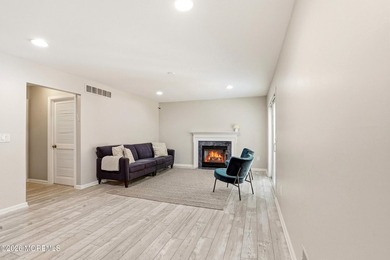 Welcome to this spacious and beautifully maintained 4-bedroom, 2 - photo 21
