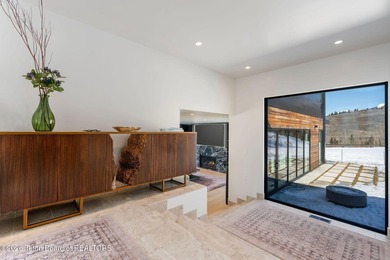 Architecturally significant modern residence set on 2.5 private - photo 21