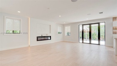 STUNNINGLY Renovated luxury home with high-end finishes - photo 24