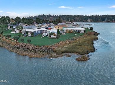 STUNNING BAY VIEWS! Enjoy your private picnic area overlooking - photo 27