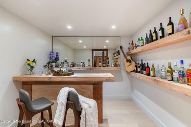 Architecturally significant modern residence set on 2.5 private - photo 32