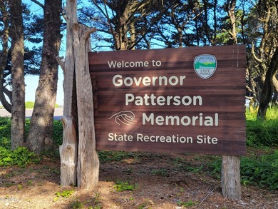 STUNNING BAY VIEWS! Enjoy your private picnic area overlooking - photo 33