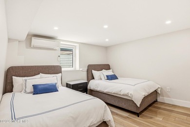 Welcome to this spacious and beautifully maintained 4-bedroom, 2 - photo 37