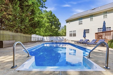 Welcome to this spacious and beautifully maintained 4-bedroom, 2 - photo 46