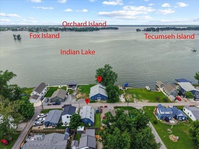 Welcome to the ultimate waterfront compound! This extraordinary - photo 48