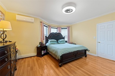 Spacious detached one-family home offering approximately 2,164 - photo 11