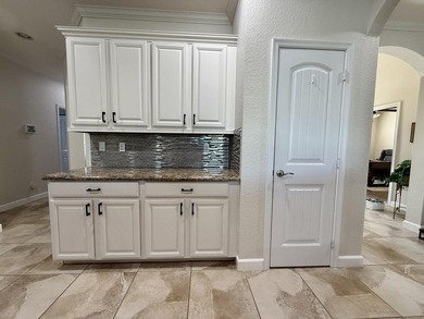 Welcome to this beautifully maintained 4-bedroom, 3-bath, 3-car - photo 13