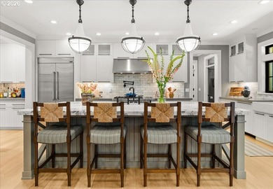 Thoughtfully refined and impeccably curated, this exceptional - photo 15