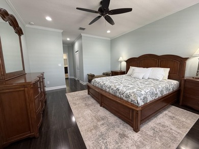 Welcome to this beautifully maintained 4-bedroom, 3-bath, 3-car - photo 17