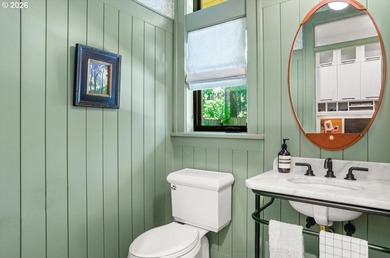 Thoughtfully refined and impeccably curated, this exceptional - photo 20