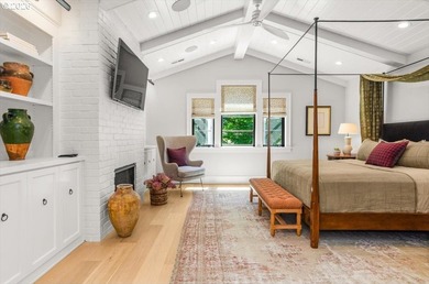 Thoughtfully refined and impeccably curated, this exceptional - photo 21