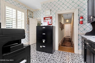 ONE OF A KIND. This could be a home or a business. Custom built - photo 22