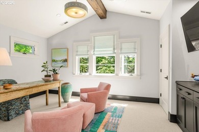 Thoughtfully refined and impeccably curated, this exceptional - photo 28