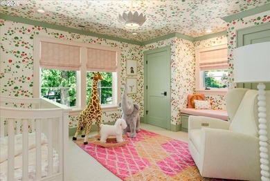 Thoughtfully refined and impeccably curated, this exceptional - photo 30