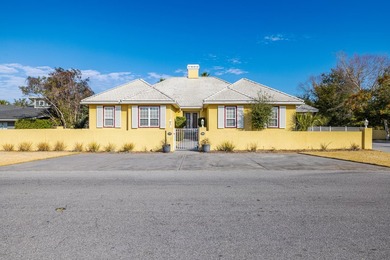 Amazing waterfront opportunity in the desirable gated Bay Point - photo 1